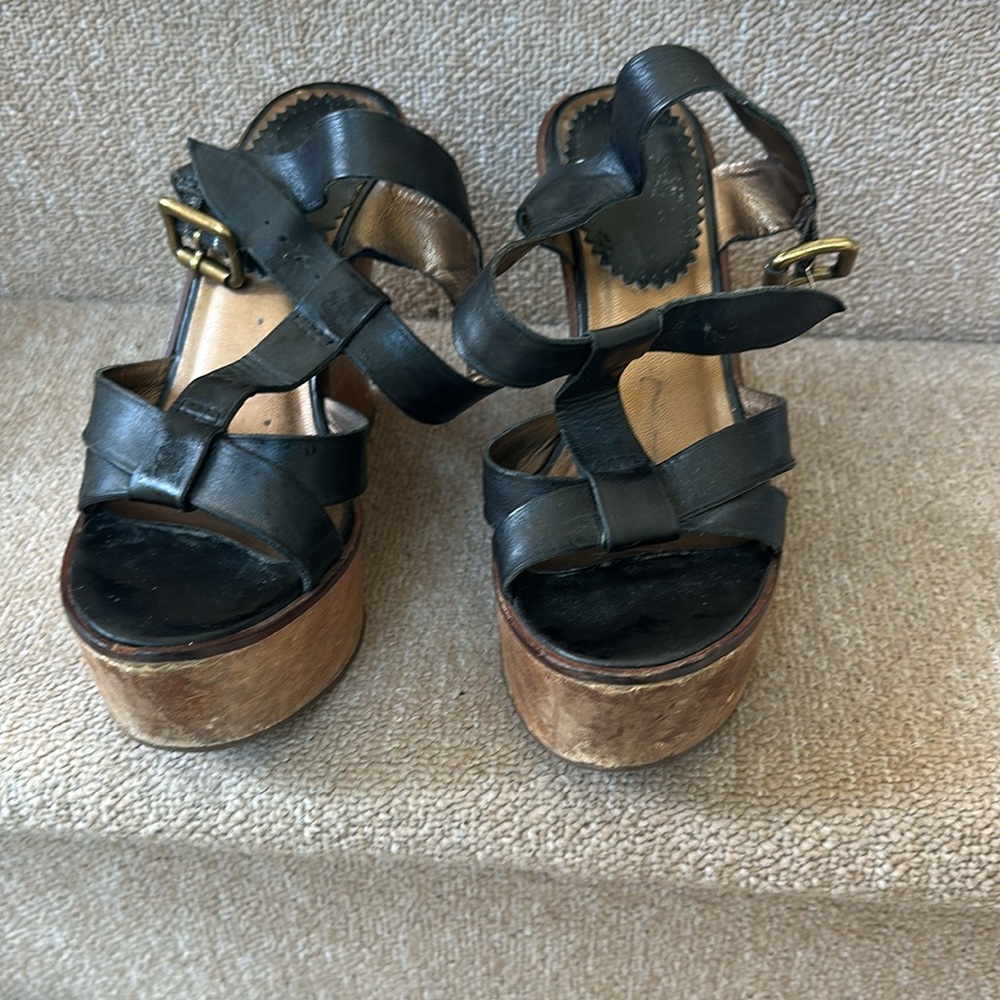 Aldo Black Leather Wedge Sandals - Picture 3 of 6